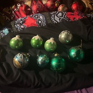 8 green vintage xmas ornaments